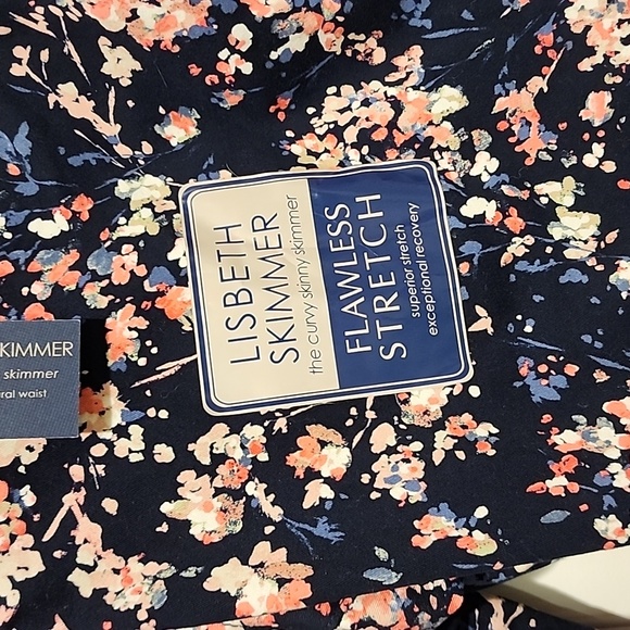 Lisbeth Skinner Bandolino cropped pants: 14 - Picture 2 of 6